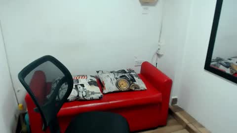 monserrat_diva online show from 12-15-25, 11:42