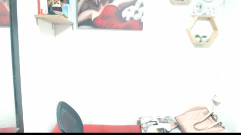 Snapshot of monserrat_diva chatting on 05-06-26, 07:41 monserrat_diva online show from 05-06-26, 07:41
