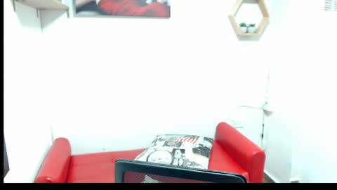 Snapshot of monserrat_diva chatting on 05-25-26, 06:36 monserrat_diva online show from 05-25-26, 06:36