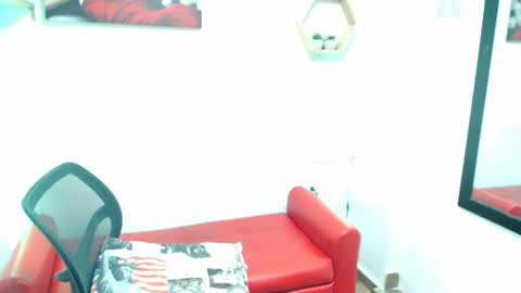 Snapshot of monserrat_diva chatting on 06-24-26, 06:40 monserrat_diva online show from 06-24-26, 06:40