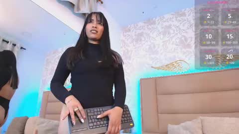 Adriana online show from 11-05-25, 01:11