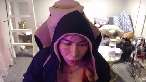 ELYSE A SIMPLE GIRL online show from 04-29-26, 04:44