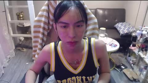 ELYSE A SIMPLE GIRL online show from 05-04-26, 03:52