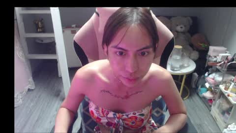 ELYSE A SIMPLE GIRL online show from 05-21-26, 11:17