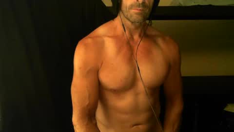 Snapshot of monsterdildos chatting on 01-27-25, 10:27 monsterdildos online show from 01-27-25, 10:27