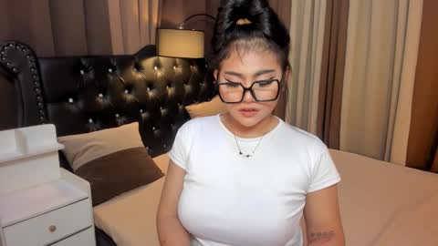 Snapshot of monstrouscockdivaontop chatting on 01-16-25, 02:19 Ruthie online show from 01-16-25, 02:19