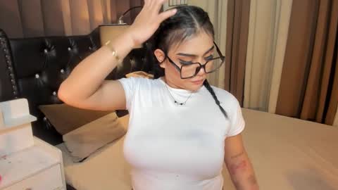 Snapshot of monstrouscockdivaontop chatting on 02-25-25, 11:30 Ruthie online show from 02-25-25, 11:30