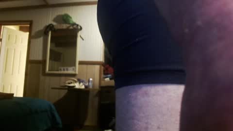 Snapshot of montana6897 chatting on 12-17-24, 07:29 Kingalby817 online show from 12-17-24, 07:29