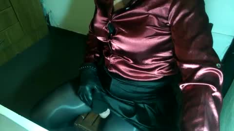 Sabrina online show from 09-10-25, 10:10