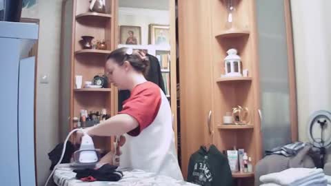 moodiemira online show from 11-25-25, 09:09