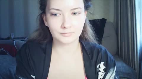 moodiemira online show from 03-24-26, 03:39