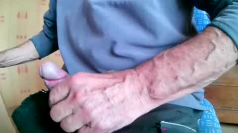 Snapshot of mookie2 chatting on 11-15-25, 02:46 mookie2 online show from 11-15-25, 02:46