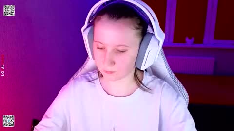 Lola online show from 03-13-26, 05:08