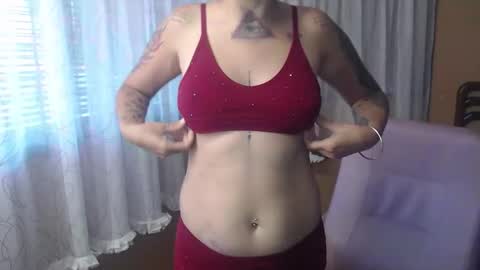 Snapshot of moon_cat85 chatting on 02-08-26, 02:42 Luna online show from 02-08-26, 02:42