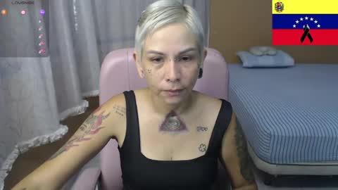 Luna online show from 06-28-26, 01:39