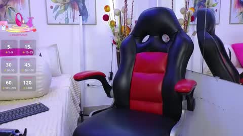 Moon online show from 02-28-26, 01:45