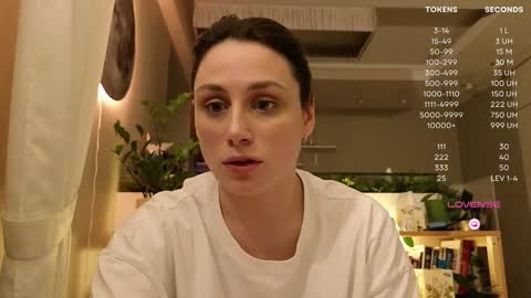 Luna  online show from 01-10-25, 06:38