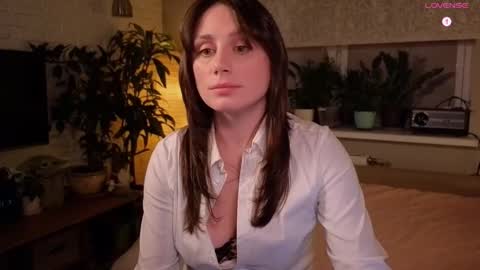 Luna  online show from 11-09-25, 07:12