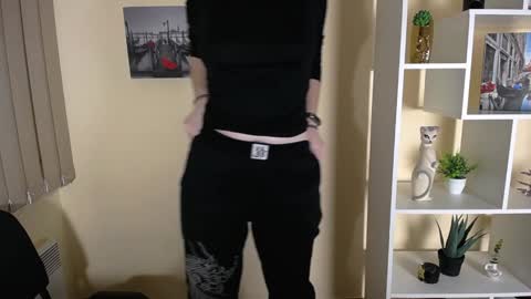 Snapshot of moon_foxy_ chatting on 12-03-24, 12:59 Diana online show from 12-03-24, 12:59