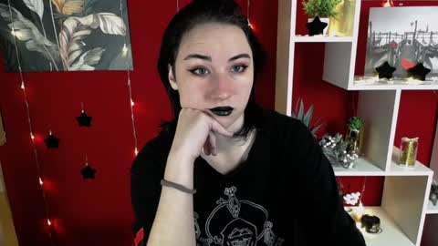 Snapshot of moon_foxy_ chatting on 12-12-24, 04:21 Diana online show from 12-12-24, 04:21