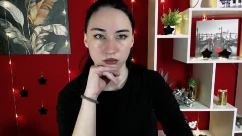 Snapshot of moon_foxy_ chatting on 12-16-24, 07:43 Diana online show from 12-16-24, 07:43