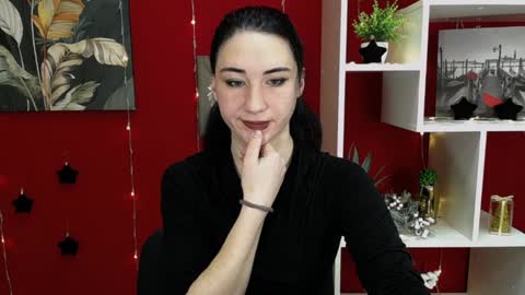 Snapshot of moon_foxy_ chatting on 12-17-24, 05:36 Diana online show from 12-17-24, 05:36