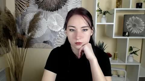 Snapshot of moon_foxy_ chatting on 10-06-25, 07:44 Diana online show from 10-06-25, 07:44