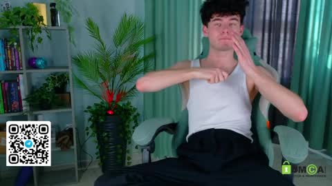 moon_gloww online show from 04-02-26, 02:31