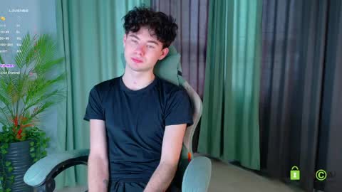 moon_gloww online show from 04-24-26, 01:19