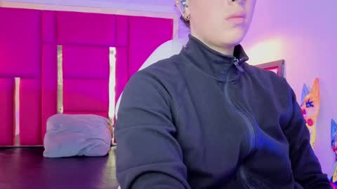 Winy online show from 03-21-26, 11:48