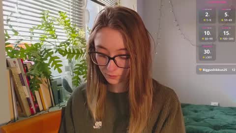 Snapshot of moonlight__lovers chatting on 01-13-25, 01:17 Dana online show from 01-13-25, 01:17