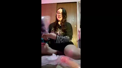 Snapshot of moonlightgemiinii chatting on 01-08-26, 03:42 moonlightgemiinii online show from 01-08-26, 03:42