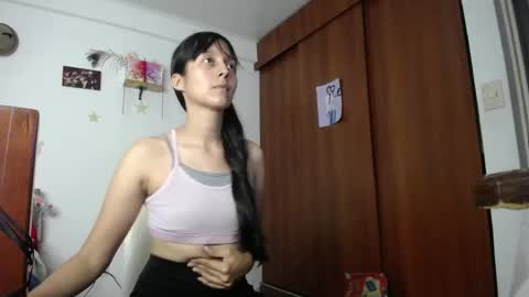 moonlunita online show from 05-25-26, 10:27
