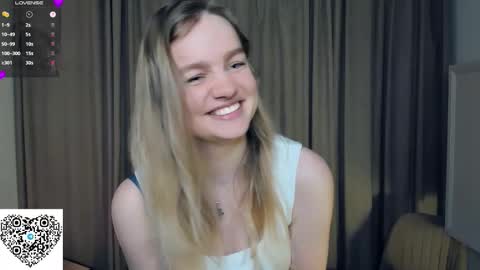 Snapshot of moonperedz chatting on 10-11-25, 06:39 Eva online show from 10-11-25, 06:39