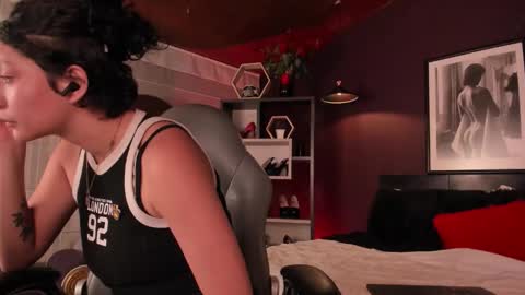 Michelle online show from 02-21-26, 01:01