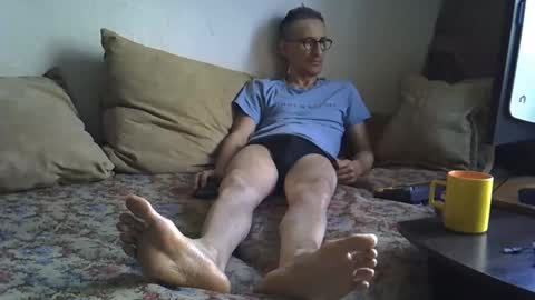 Snapshot of moovurey16 chatting on 11-12-25, 03:07 Alex online show from 11-12-25, 03:07