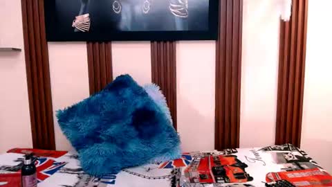 alexia online show from 07-30-26, 07:02