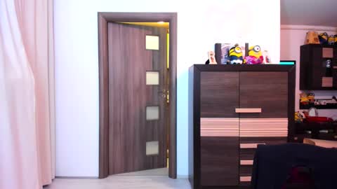 Carina online show from 02-17-26, 05:15