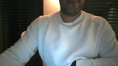 Snapshot of morepassion4u chatting on 02-27-25, 10:31 morepassion4u online show from 02-27-25, 10:31