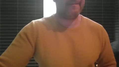 Snapshot of morepassion4u chatting on 10-19-25, 09:15 morepassion4u online show from 10-19-25, 09:15