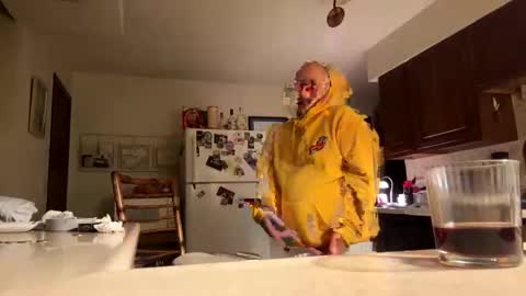 Snapshot of morethanenough437431 chatting on 09-23-25, 01:03 morethanenough437431 online show from 09-23-25, 01:03