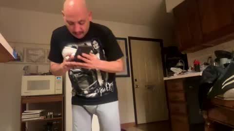 Snapshot of morethanenough437431 chatting on 10-12-25, 08:24 morethanenough437431 online show from 10-12-25, 08:24