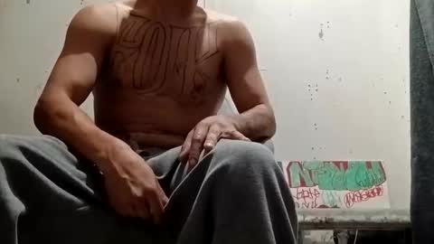 Snapshot of morfenblessex chatting on 10-24-25, 01:40 morfenblessex online show from 10-24-25, 01:40