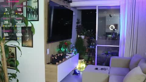 Snapshot of morgan_hiller chatting on 06-21-26, 01:08 online show from 06-21-26, 01:08