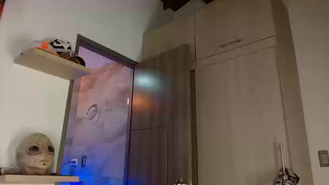 morgan online show from 09-17-25, 01:18