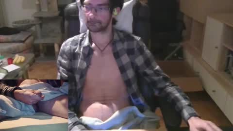 Snapshot of moriarty07 chatting on 02-14-25, 06:51 moriarty07 online show from 02-14-25, 06:51