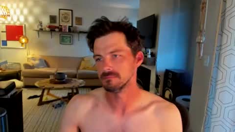 Dylan online show from 04-21-26, 10:34