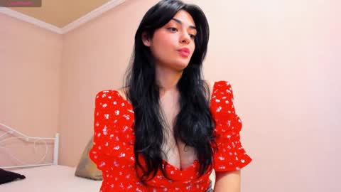Snapshot of moroccan_diamond_ chatting on 12-12-24, 08:47 Medina online show from 12-12-24, 08:47