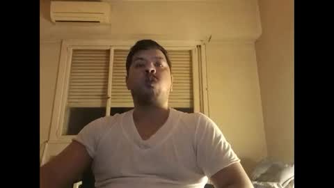 Snapshot of morocho777 chatting on 05-20-26, 05:13 Bruno online show from 05-20-26, 05:13