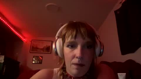 morrigan_danu online show from 10-19-25, 06:14